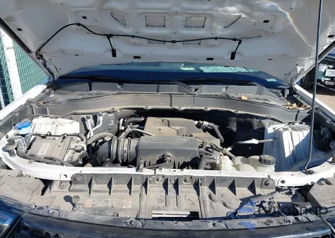 2020 Ford Explorer Xlt z USA, uszkodzony, nr VIN 1FMSK8DH1LGC43938